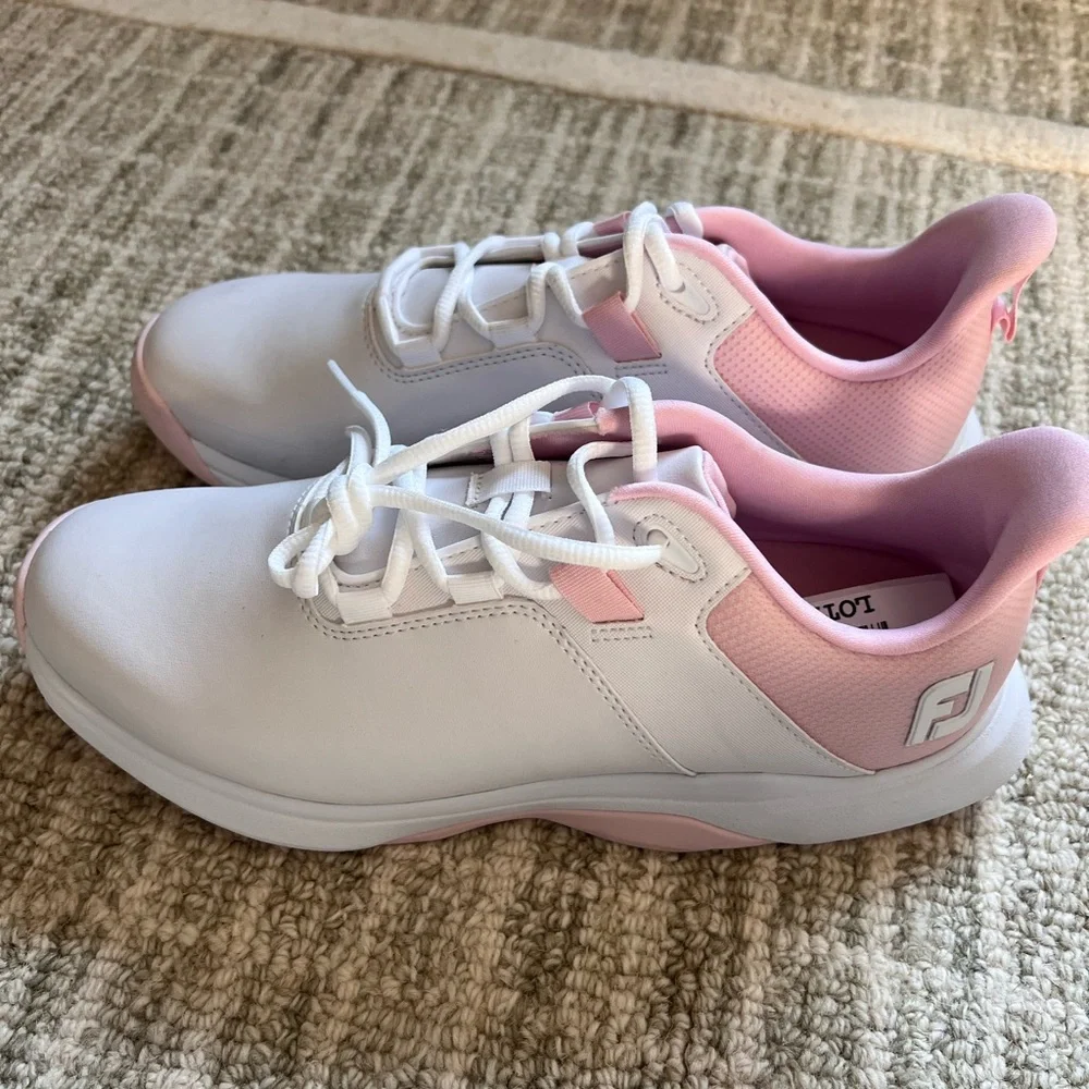 FOOTJOY WOMEN'S PROLITE SPIKELESS LACED GOLF SHOES - WHITE/PINK - Picture 2 of 9